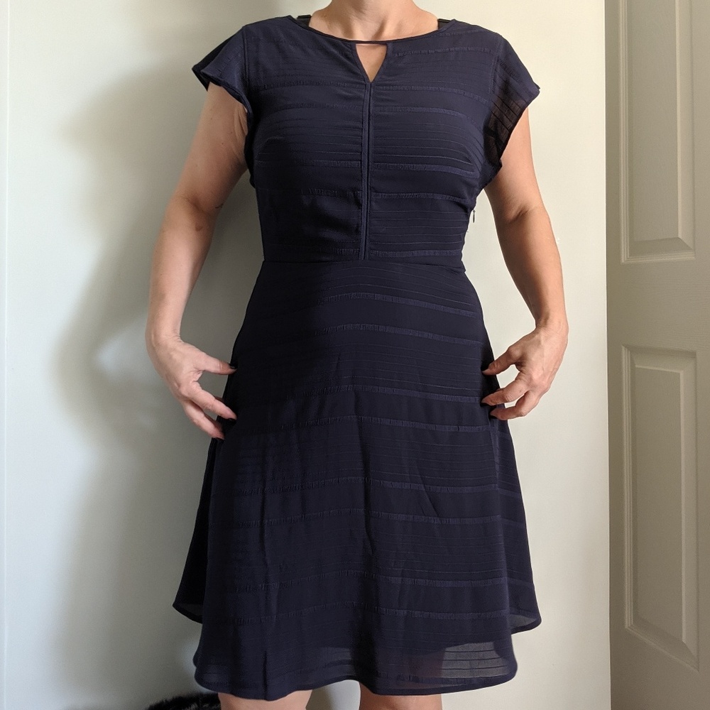 Banana Republic factory flutter sleeve dress